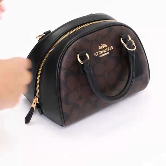 COACH Sydney Satchel In Signature Canvas black/brown crossbody.. New With Tag. - Picture 2 of 6